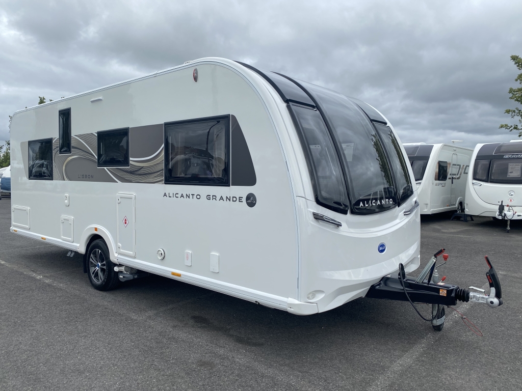 Bailey Alicanto Grande Lise caravan